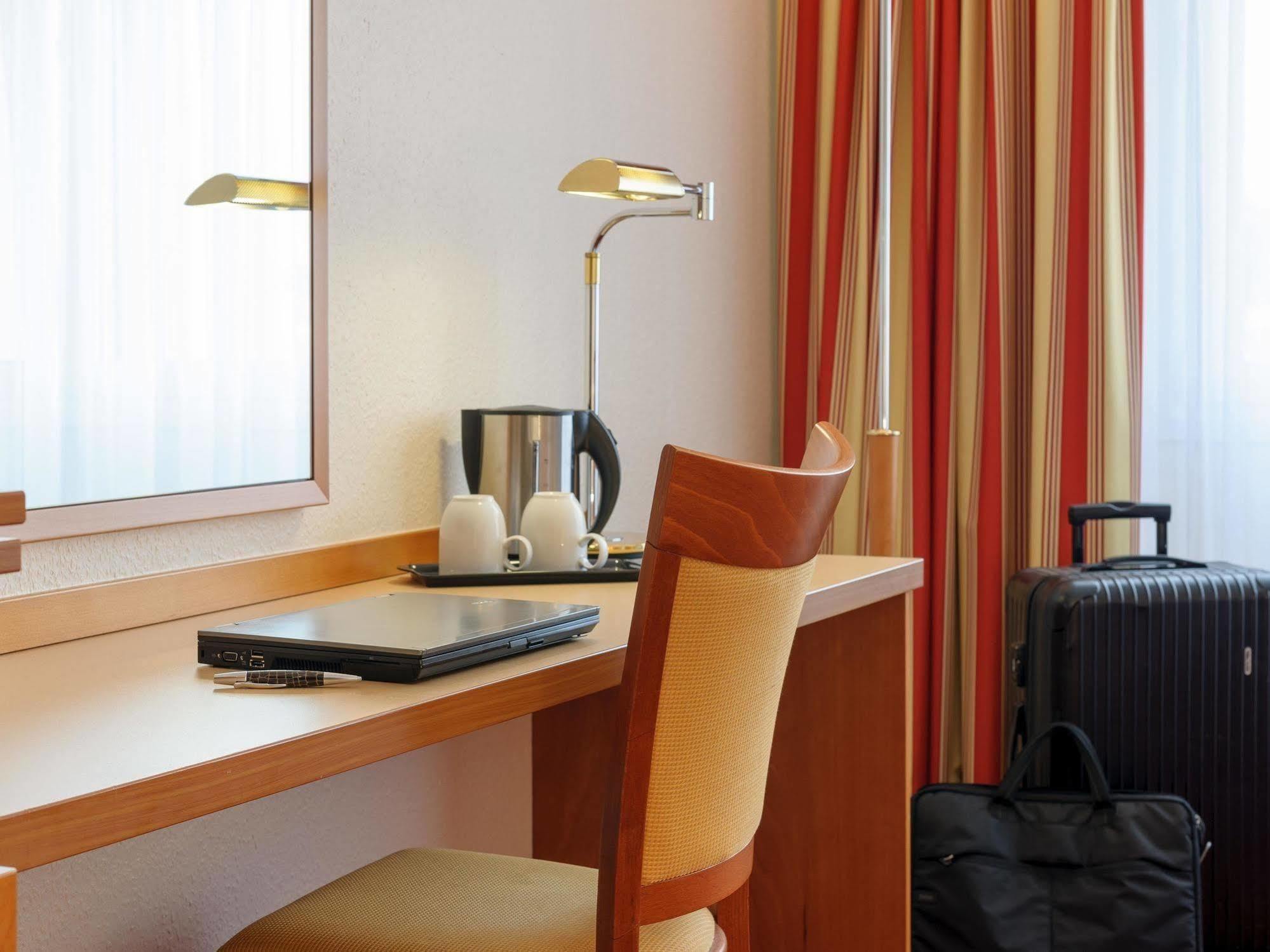Mercure Hotel Saarbruecken City Exteriör bild